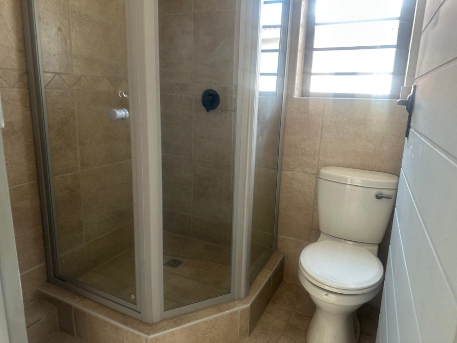 To Let 3 Bedroom Property for Rent in Waterval East North West